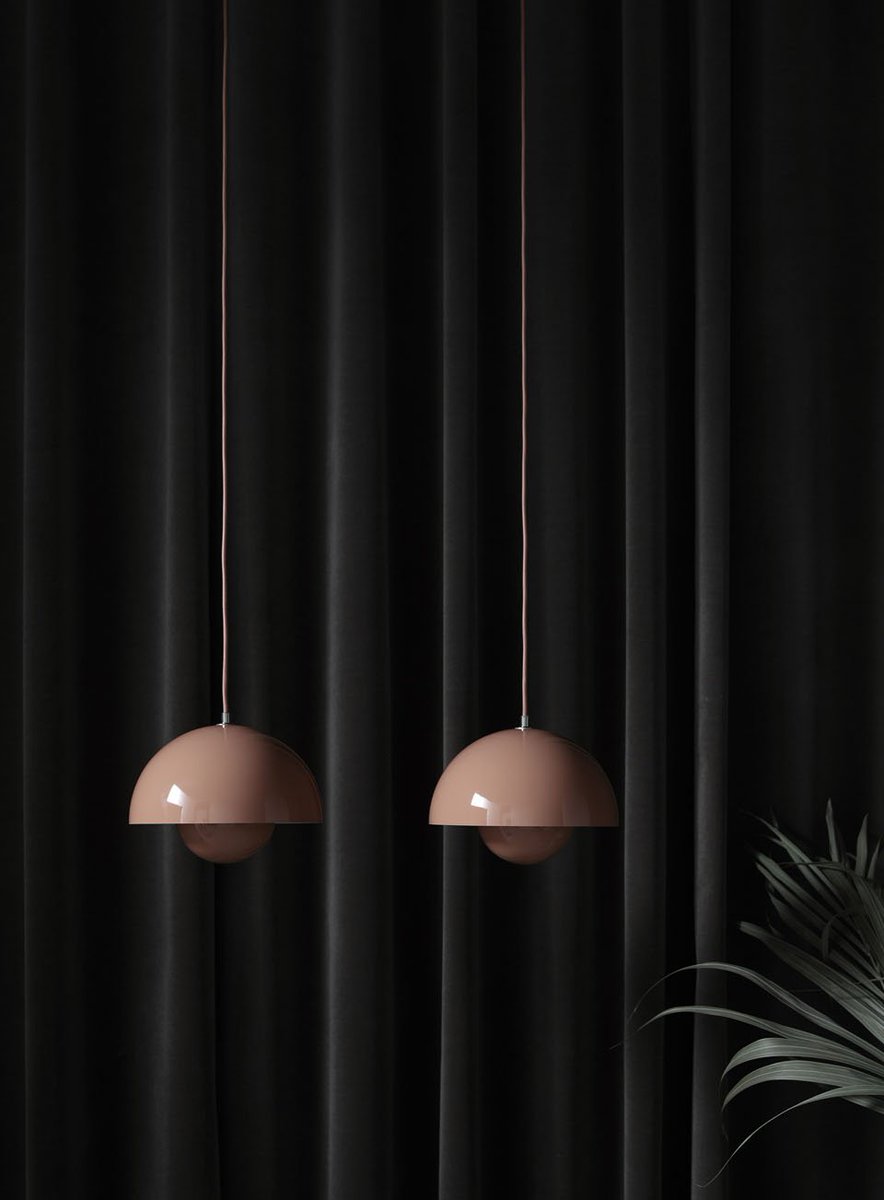 Andtradition dévoile ses classiques dans de nouveaux coloris à la pointe de la modernité lc.cx/46h9