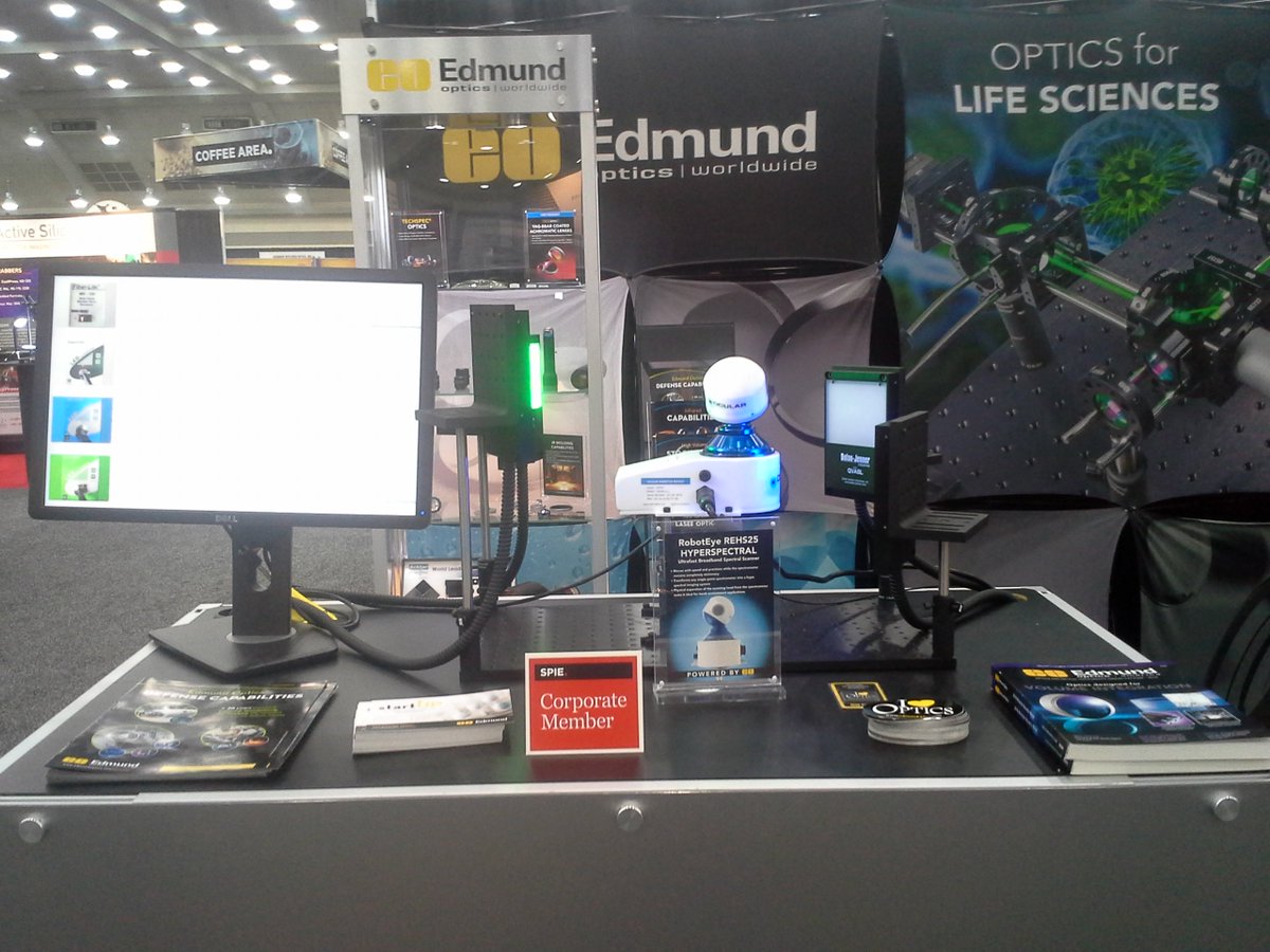 OcularRobotics's tweet photo. #RobotEye REHS25 #hyperspectral scanner showcased on @EdmundOptics booth at #SPIEDCS, flexible mapping spectrometer https://t.co/W52Fm2WosY