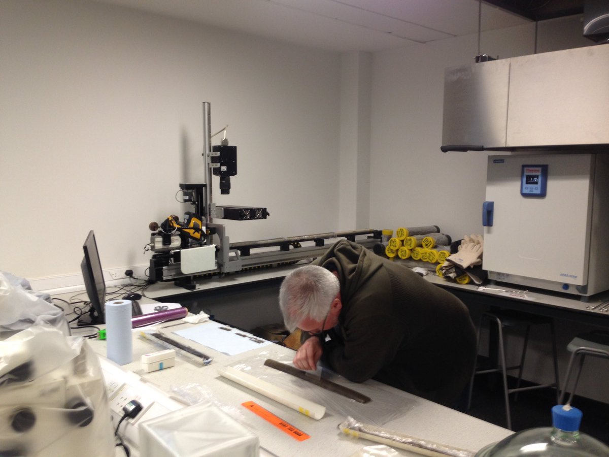 jenny_mobbs's tweet photo. Sneak peak of @rchiverrell working in his own little world...@livunigeog #corescanner #goodjob https://t.co/UABtDe7cl7