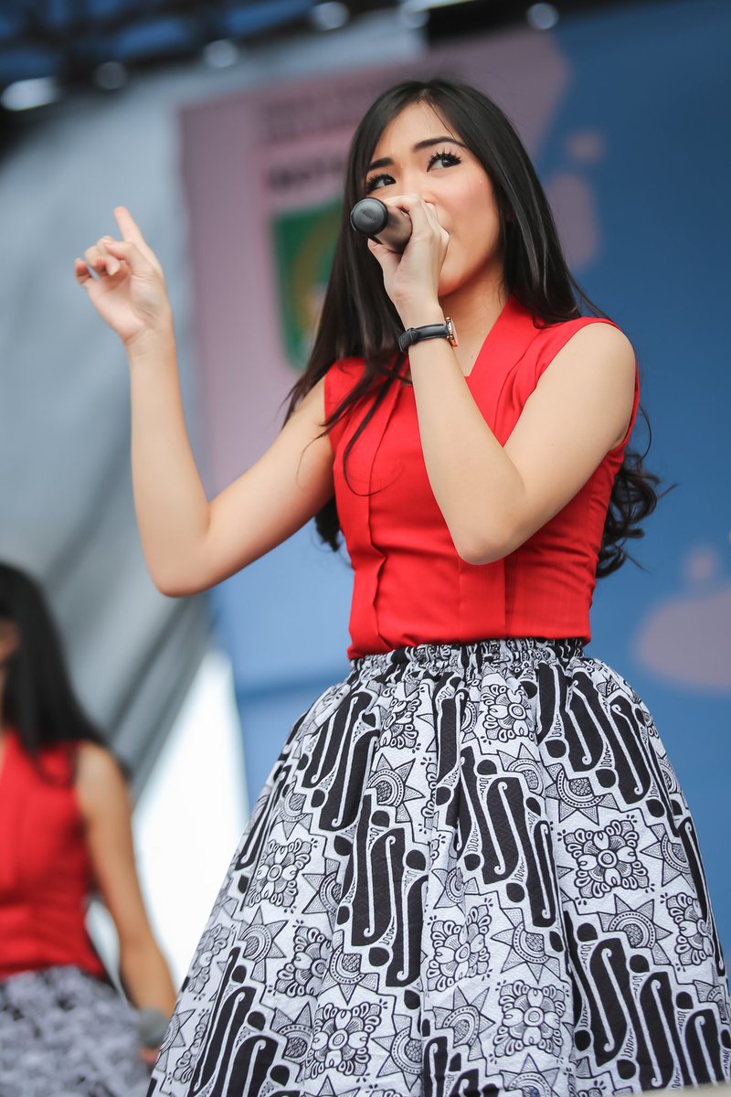 Untuk para #CYno1 dari karya photonya  <a href="/FTHRRYNLD/">Rey</a>