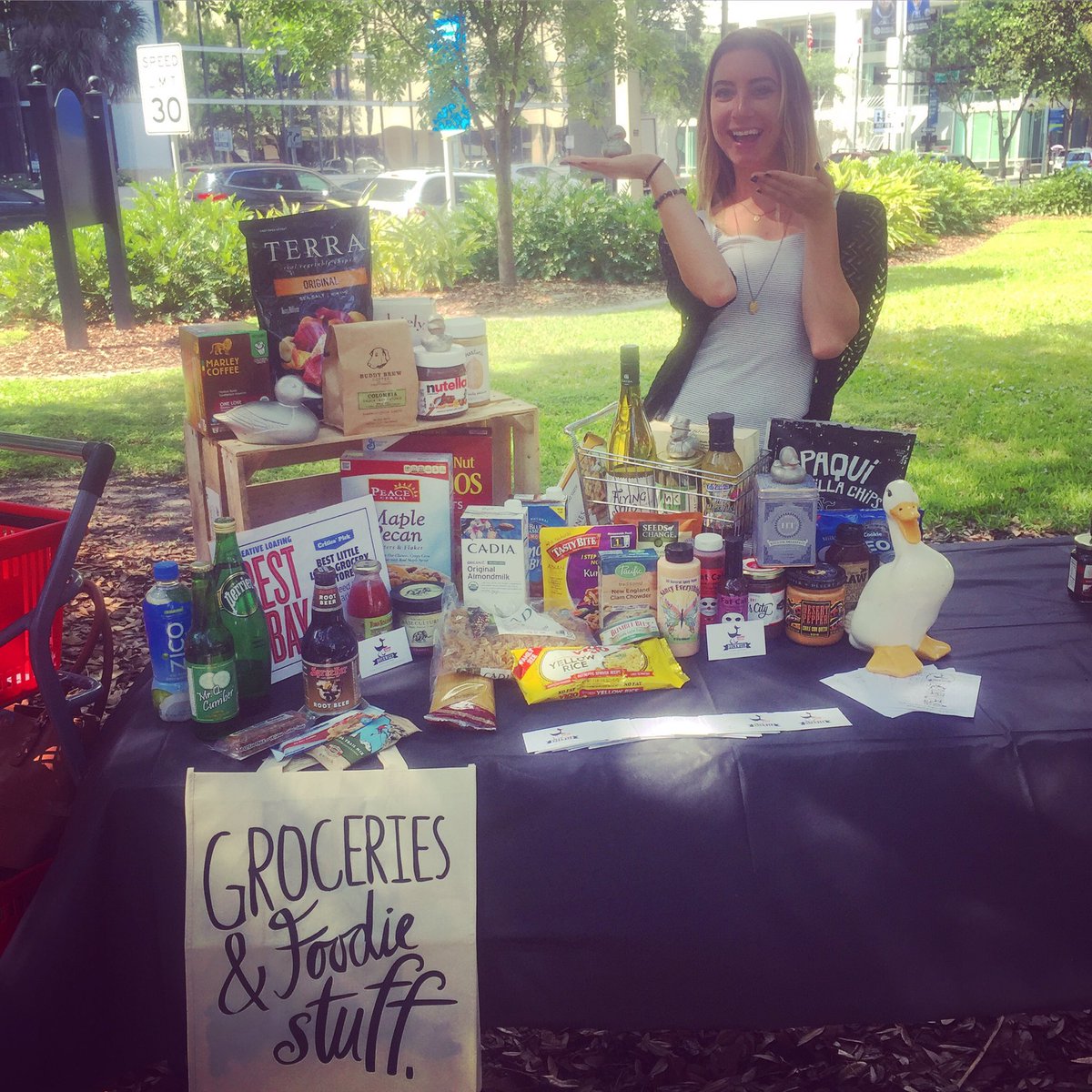 duckweedgrocery's tweet photo. #PopShopTPA is happening now! Visit us in Lykes Gaslight Park until 1pm for a taste of what Duckweed has to offer! https://t.co/sKpkRQUZis