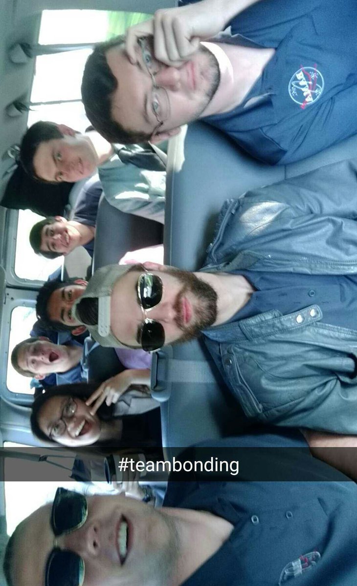 UA_NASA_Design's tweet photo. Just a little team bonding with the team from UC San Diego! #teambonding #micrognext https://t.co/uU1ixtd29g