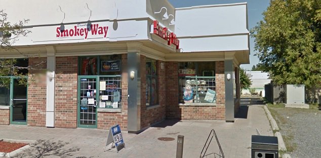 DurhamRadioNews's tweet image. Brooklin convenience store robbed at knife point - durhamradionews.com/archives/91100