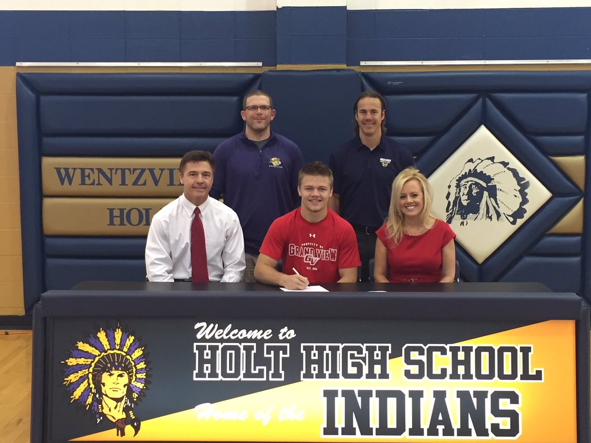 Congrats to @KellerHellen1 on signing to wrestle at Grand View University in college <a href="/GVWrestling/">Grand View Wrestling</a> <a href="/missouriwrestle/">Missouri Wrestling</a>