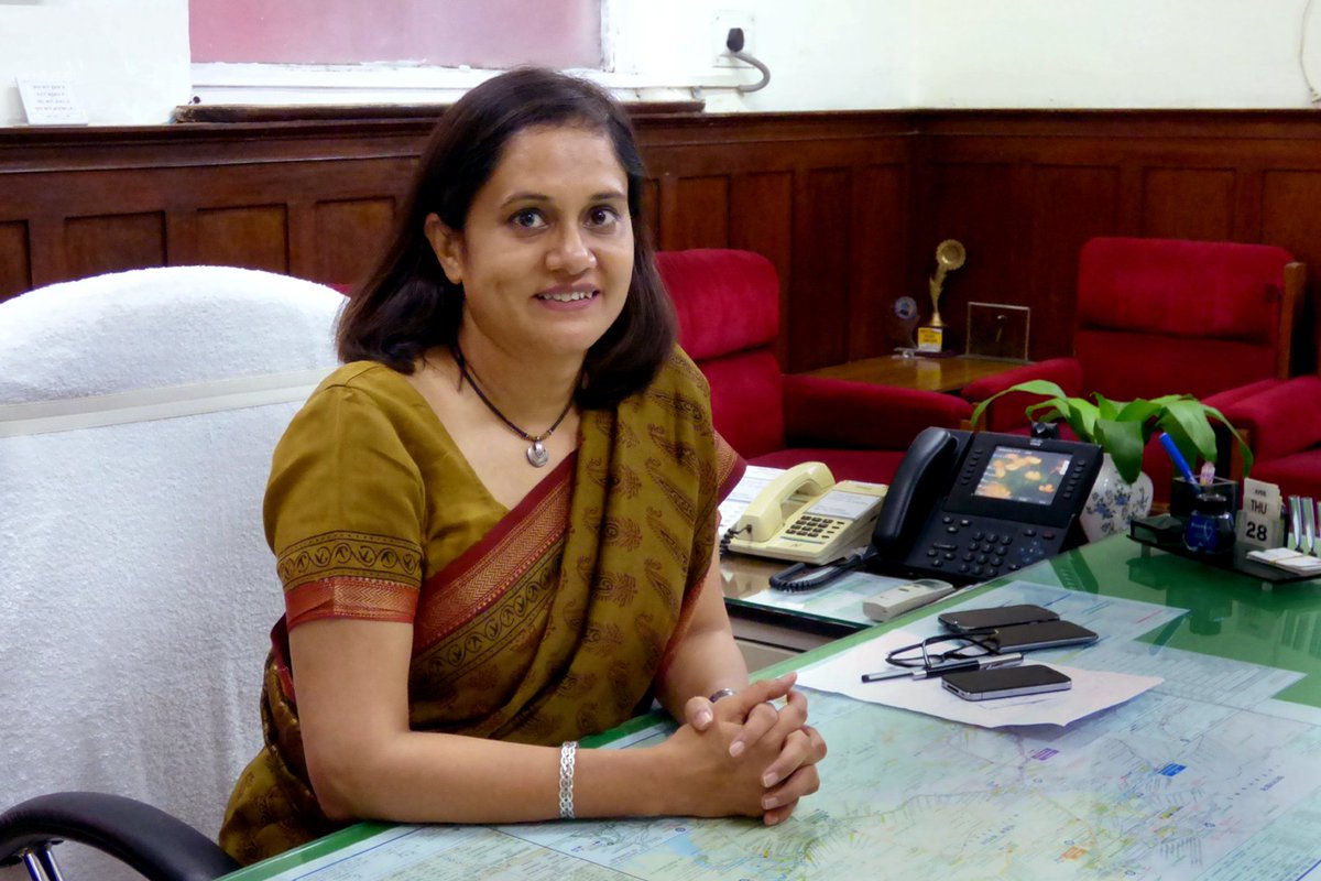 serailwaykol's tweet photo. Smt.Jaya Varma Sinha has taken over as  Sr.Deputy General Manager &amp; Chief Vigilance Officer of South Eastern Railway https://t.co/dEA3sOKb0P