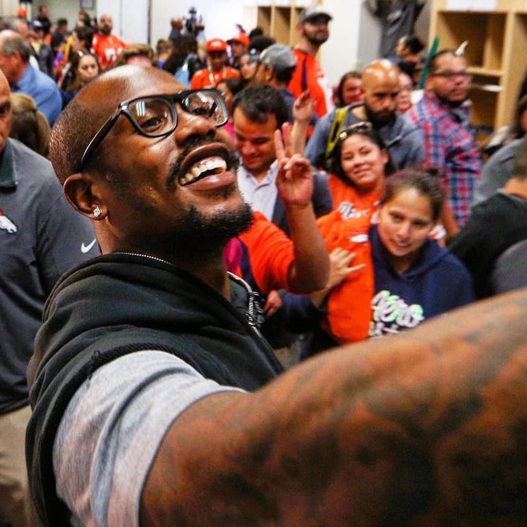 broncosselfie1's tweet photo. We are very proud of Von and his mission. Dr. I is honored to sit on the board for Von's Vision.
#iortho #livelifes… https://t.co/FZPrWcTnt5
