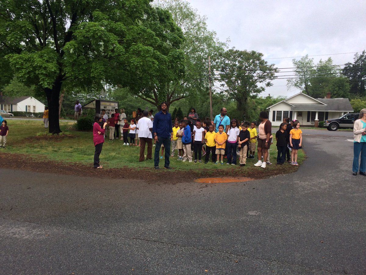 SpeasGlobal's tweet image. Monthly #FireDrill #BeePrepared #practicemakesperfect @wsfcs @Ash_WSFCS