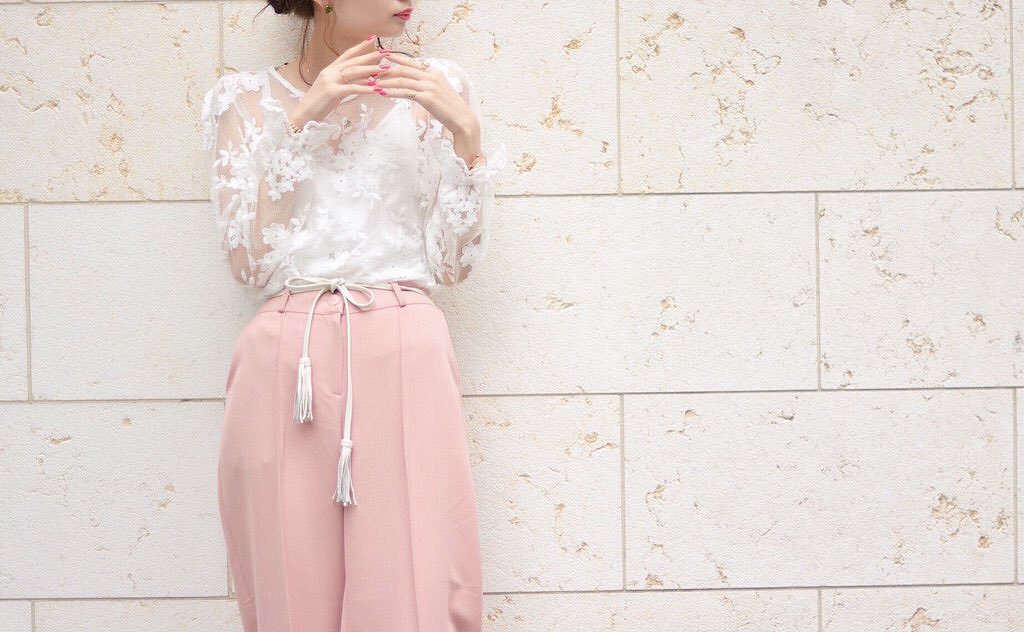 okinimesmamani's tweet photo. 💒再入荷💒

♡ レースブラウス
♡ pink スラックス
♡ タッセルベルト

※通販はお休み中です(5月9日再開予定) https://t.co/N1Y9yJ9feo
