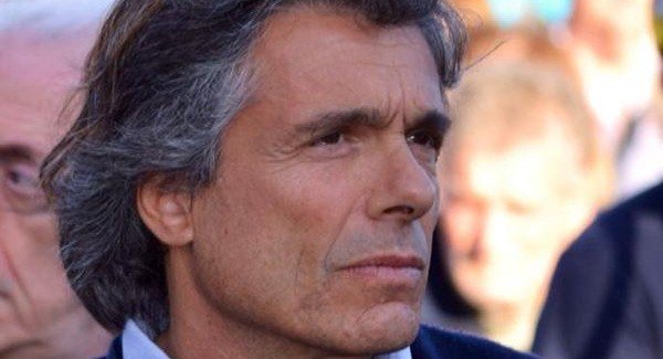 Nella Cavalleria Rusticana della DX  a Roma - tra Meloni, Storace, Raggi, Bertolaso - inevitabilmente Compare Alfio.