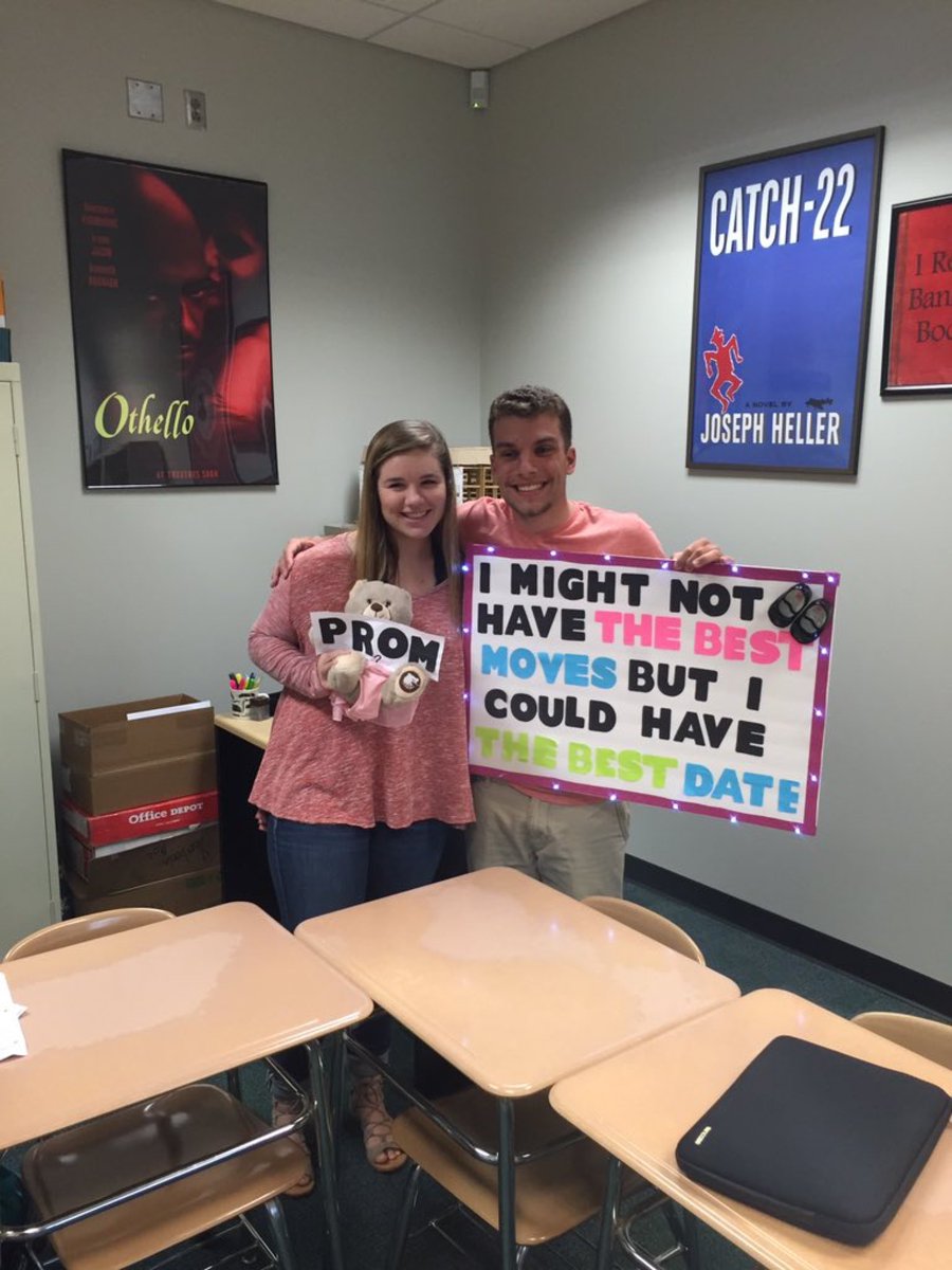 ravensprom2016's tweet photo. One BEARY smooth promposal 🐻@chandlerrhammer @theryanmac98 https://t.co/3R3R23z7dv