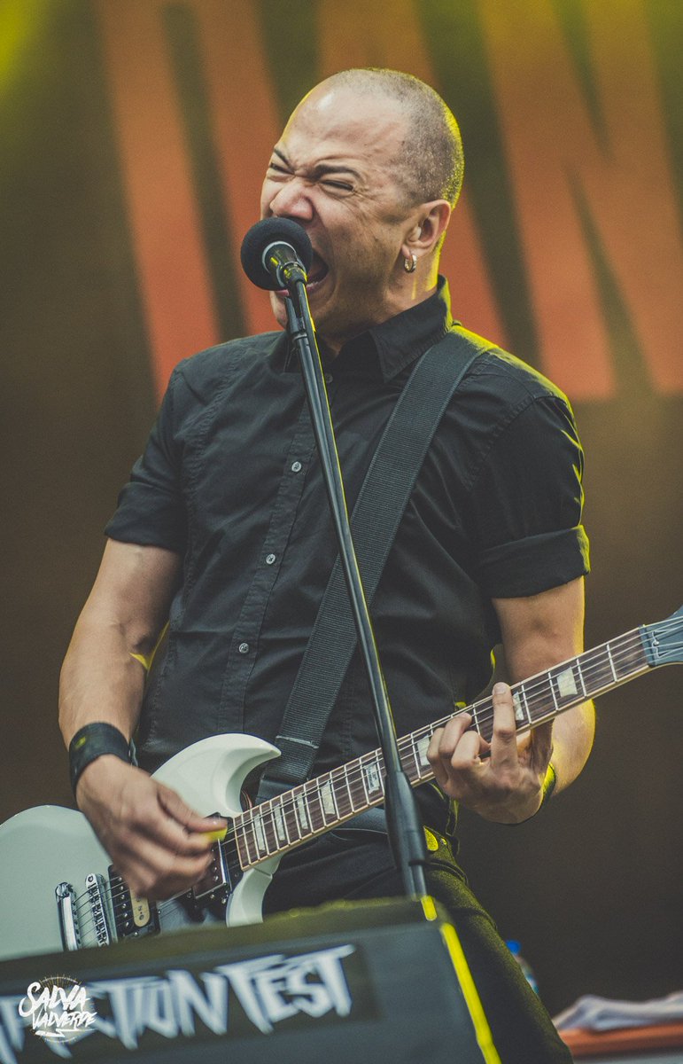 Esta noche a las 20:30 streamings del <a href="/ResurrectionESP/">Resurrection Fest Estrella Galicia</a>. Motorhead, Mr Danko Jones y Kadavar. resurrectionfest.es/tv/