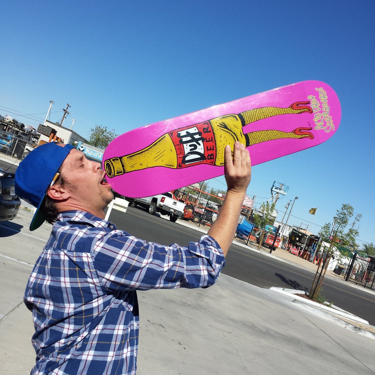 Grind_This's tweet image. Chad Duff model now available at your local liquor store 😎
ACIDDROPSKATEBOARDS.COM
#aciddrop #skateboards #grindthis