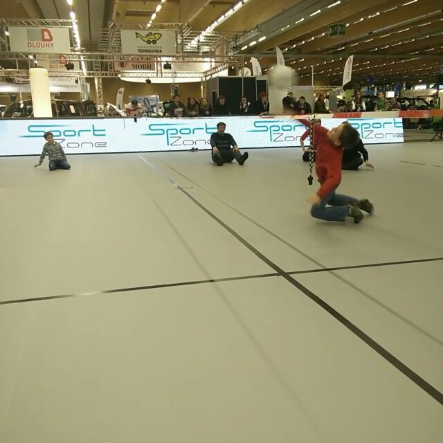 mabacher's tweet photo. Beim Sitzball kommt auch das Publikum in Bewegung #integra #sitzball #parasport Watch #Instavideo:http://j.… https://t.co/fEuM3ff5iA