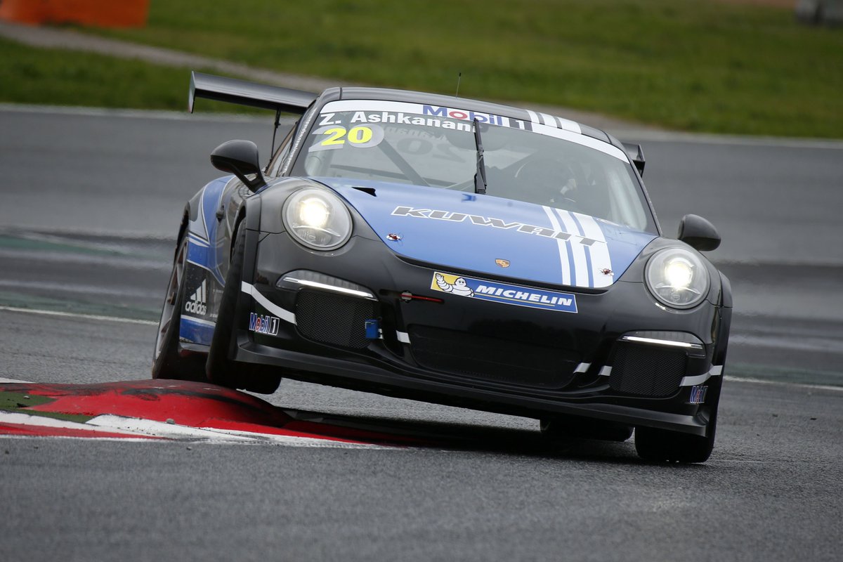 Porsche Mobil 1 Supercup: We love curbs #PMSCbarcatest <a href="/Circuitcat_eng/">Circuit de Barcelona-Catalunya</a>