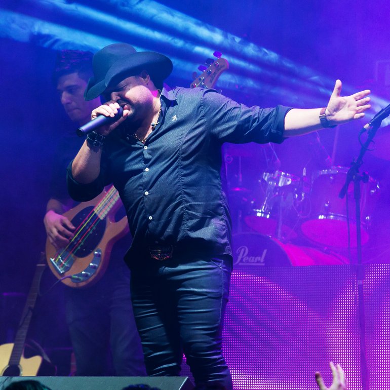 tonietiago's tweet photo. 🎤...eu sei que sou culpado e hoje pago caro por não ter dado valor...🤔 Bom dia gente! #Dengo https://t.co/HsNFJBLx9X