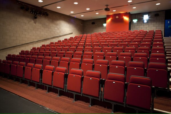 LeamComicCon's tweet photo. We are delighted to announce that the next #LeamCon will be taking place at the @spacentre on 25/03/2017. #RT #LCC https://t.co/KbUv95TxeE