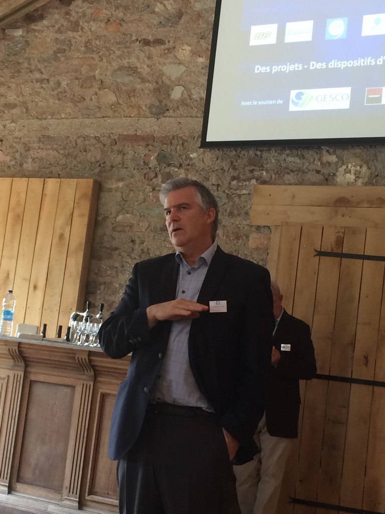 cygal01's tweet photo. Ouverture de la deuxième conférence @FeedContact par laurentbenveniste #lewebdemain #frenchtech https://t.co/5t23Im8ZJi