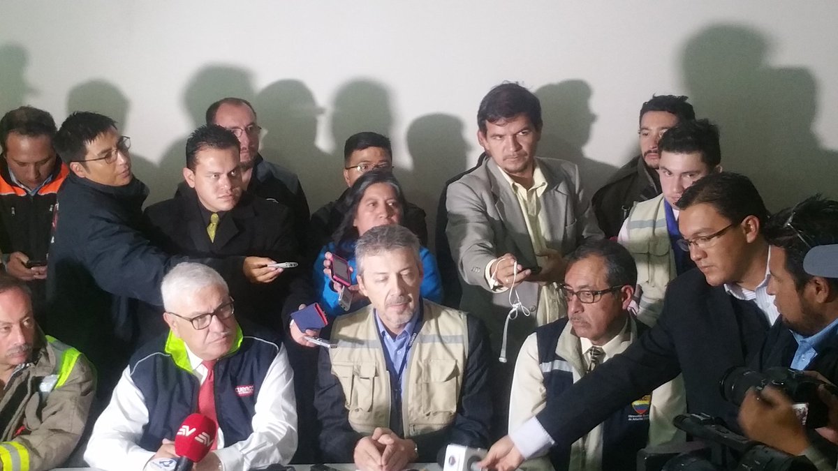 Aeropuerto Cuenca tweet media