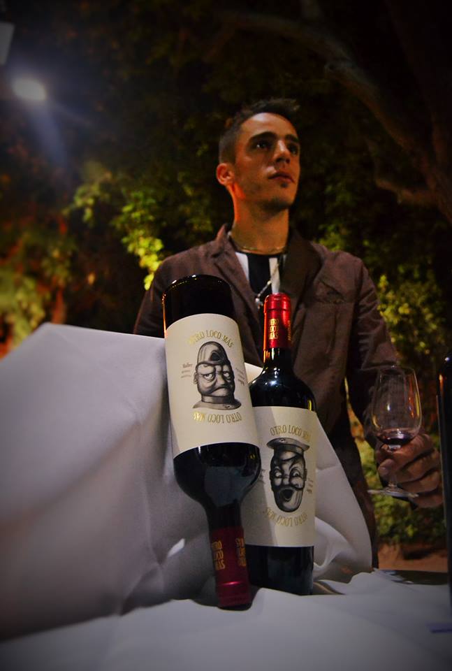 vinootrolocomas's tweet photo. Otro Loco Más presente en la Peatonal del Vino https://t.co/5Mdb4I9b5C