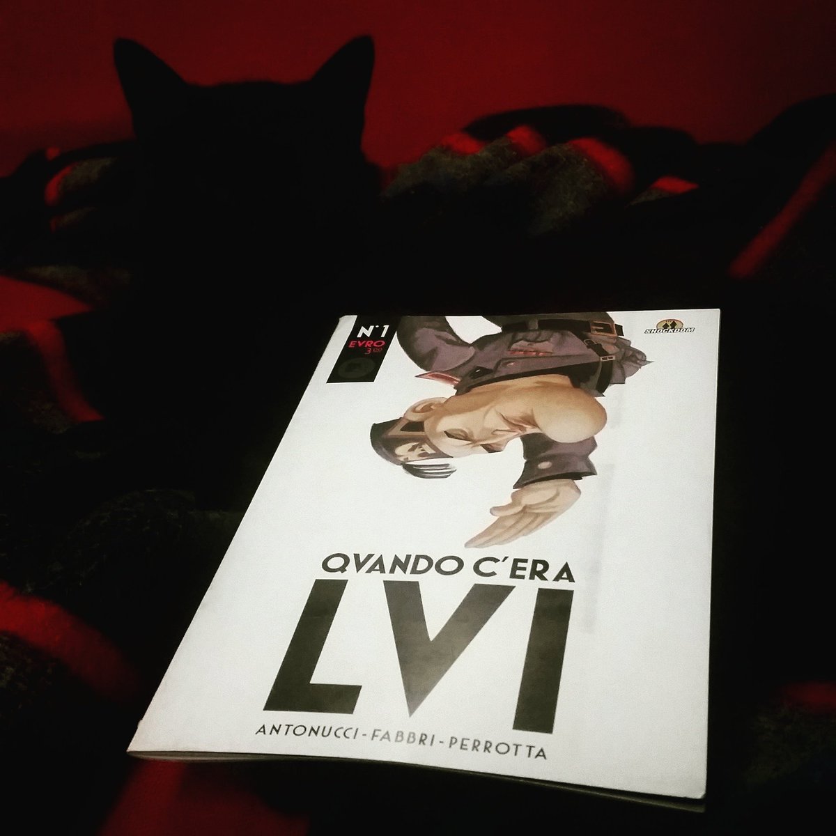 ubikcv's tweet photo. Uno spettro si aggira per l'Europa (e per le peggiori librerie: vi aspettiamo).
#ducereeduceremo #qvandoceralvi https://t.co/ol3eGtES7p