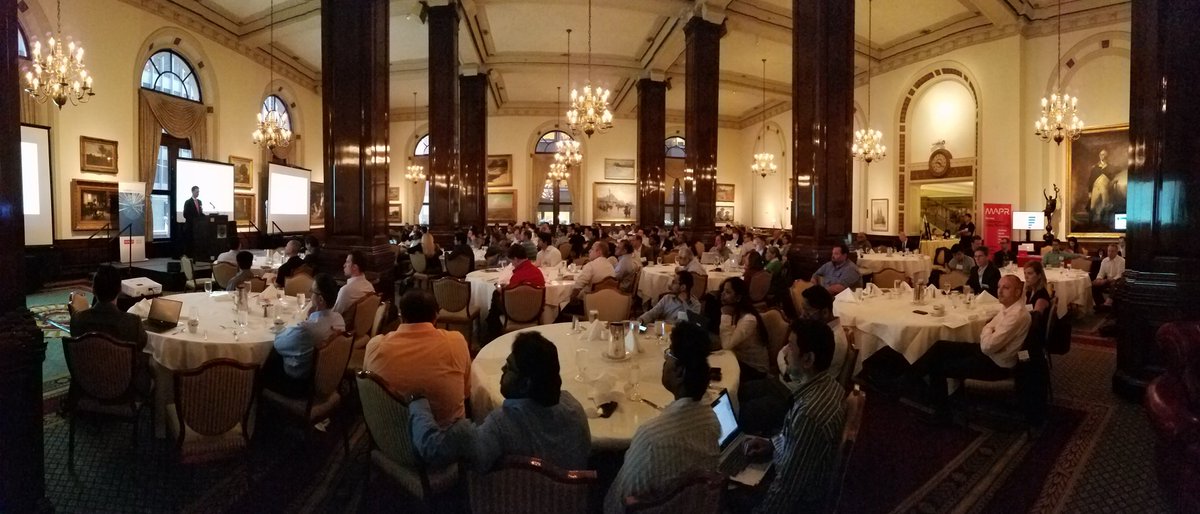 gallifreyan's tweet image. Great crowd and amazing @ulcchicago venue for @ciscodc @mapr #BigDataEverywhere #bde2016.