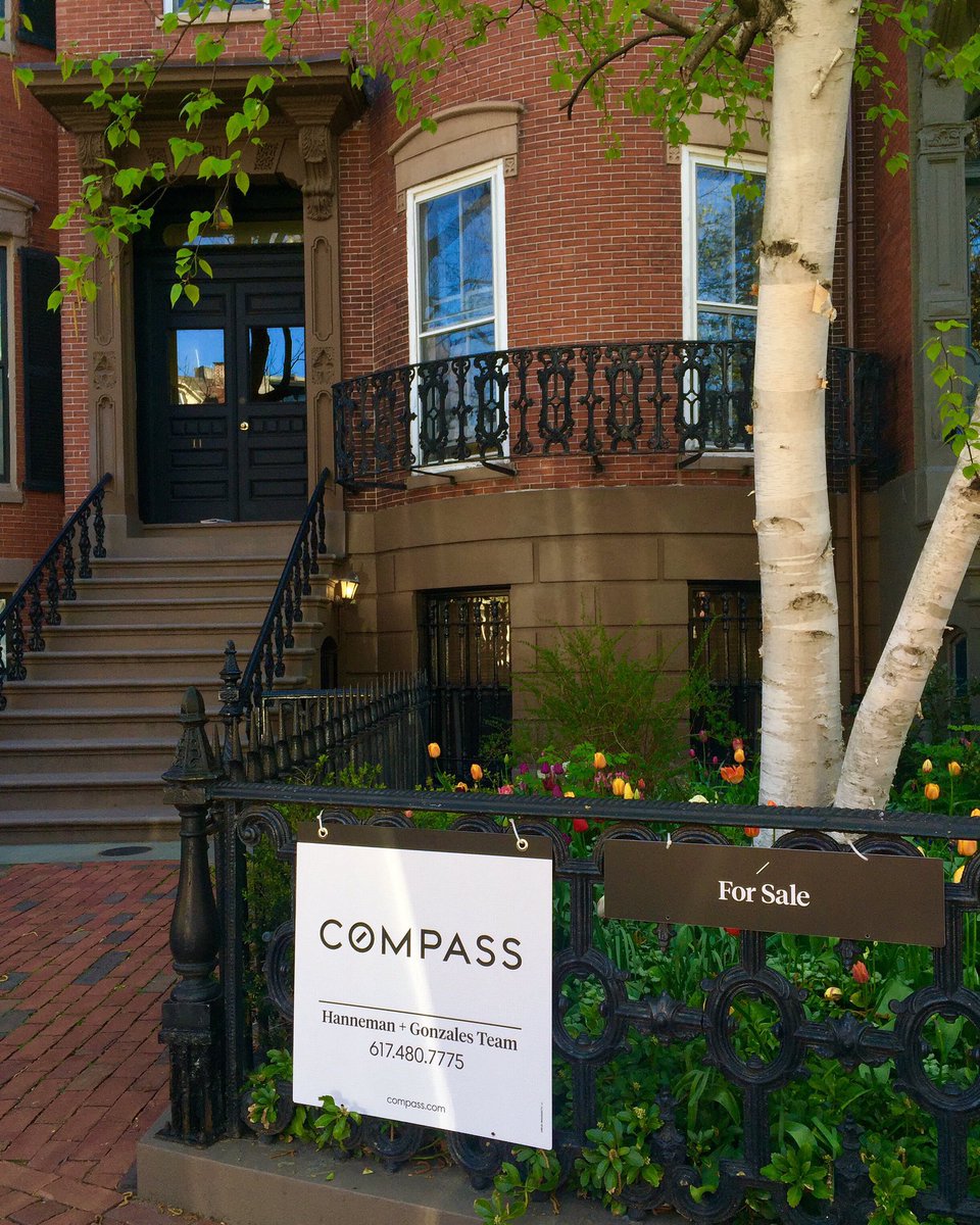 HGteamRE's tweet photo. @CompassInc has arrived on #UnionPark!  #HannemanGonzales • #compassBoston • #forsale https://t.co/SMGgXpCQ6t