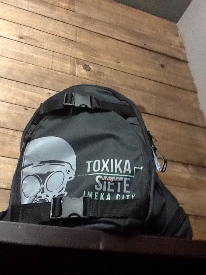 toxikaSiete's tweet photo. Class time toxika 7 #mochila #backpack #toxikasiete #imeka city #seven crew #toxika #siete #diseño https://t.co/4ObnWRQ3JW