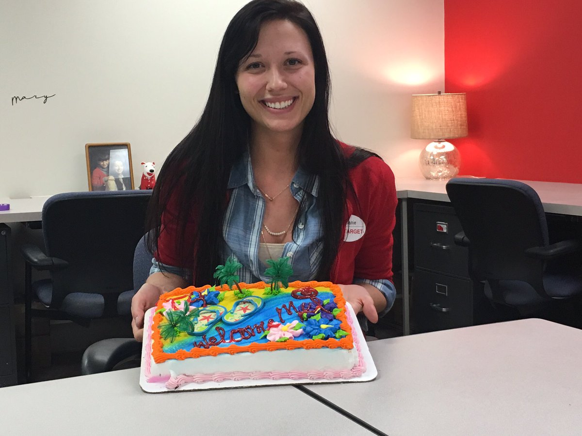 JessRadtke's tweet photo. So excited to have this lady dayside at T4!! #t4dragons #dreamteam @ashleysunYYC @pakonen_melanie @albaby24 https://t.co/QK7QbjTgVv