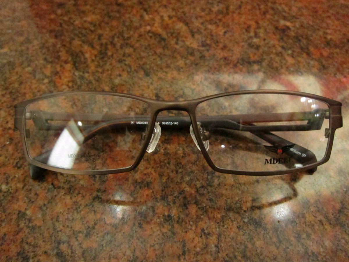 MDELL
MD0045
COL.4
Titanium
Original
Rp. 1.350.000.-
Hp/wa : 081317679897 
#eyewear #kacamata
