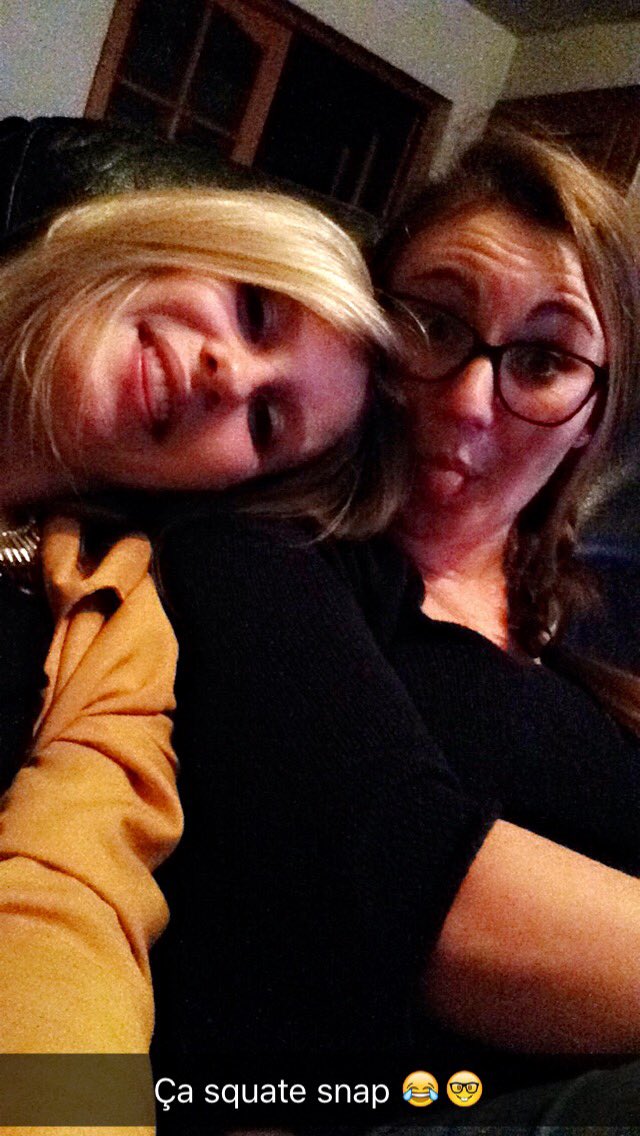 MaathildeVhgn's tweet photo. 3 jours super avec toi mon Bibi d'amour ! On aura bien rigolé vite une prochaine !! #MonBibi #LaMeilleure 👭❤️ https://t.co/RfhcBKhGKo