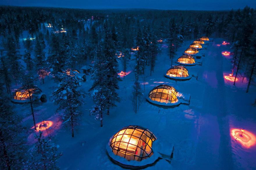 The #sky literally in front of your eyes! Hotel Kakslauttanen, #Finland.