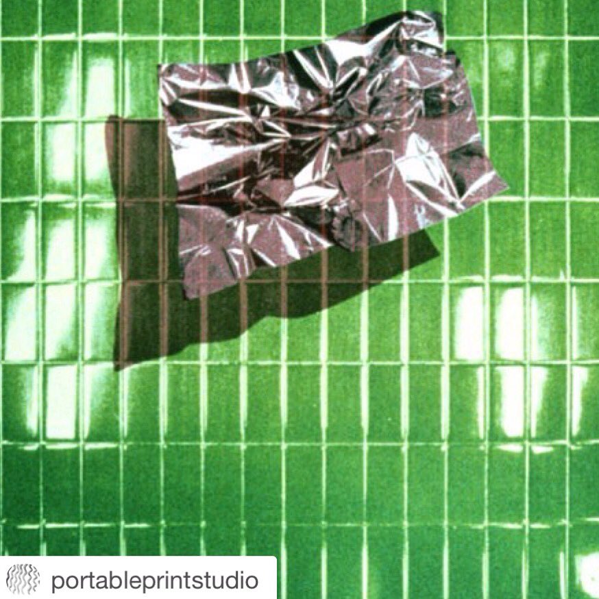 SonsolesPrint's tweet photo. #Repost @PortablePrint
・・・
#timmara 'Red Cellophane 1980' #screenprint 💚 #printmaking #legend https://t.co/q9goUsdYU1