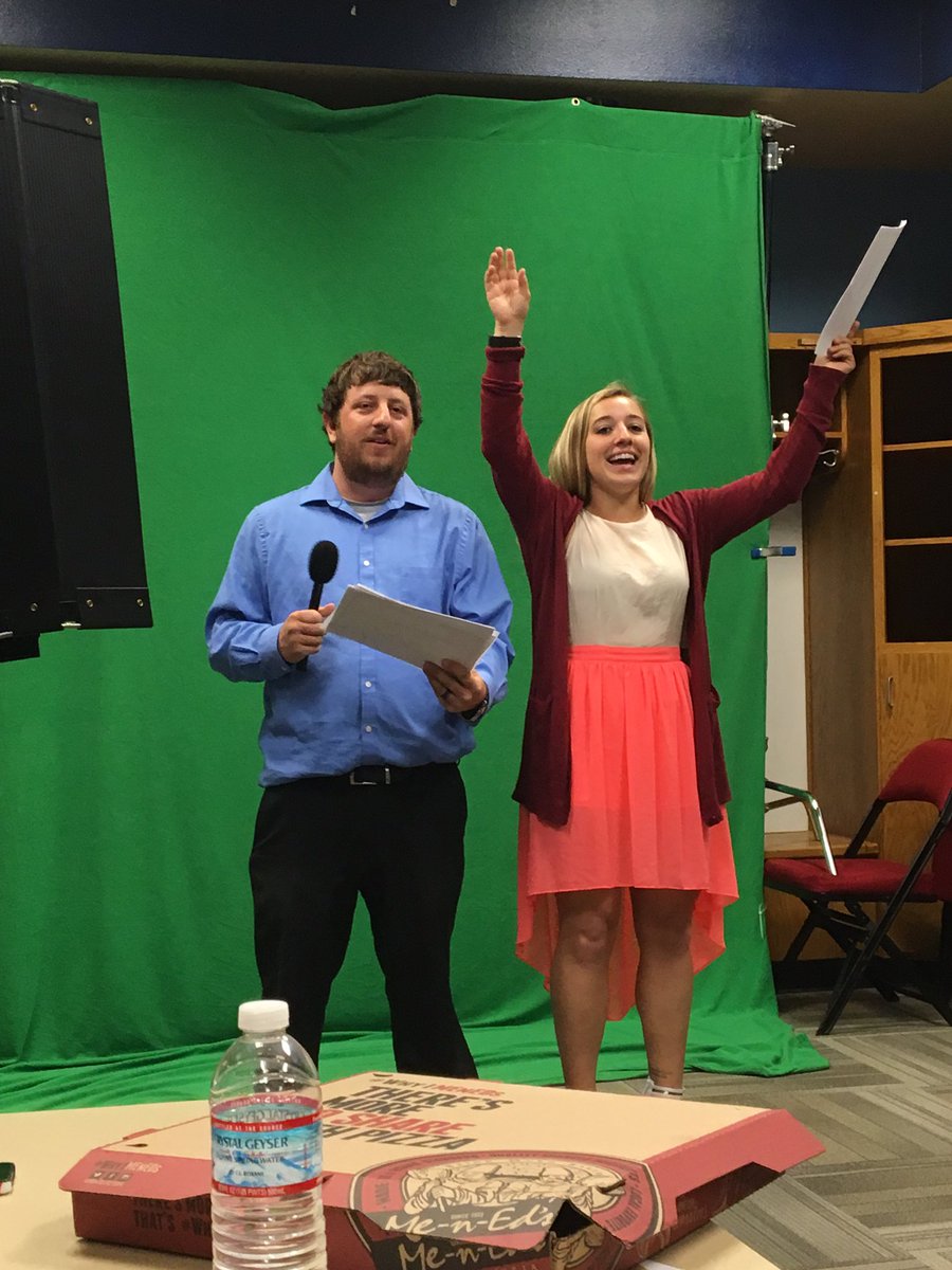 storralva's tweet photo. We're clearly excited #promies2016 https://t.co/nadUIKDcIf
