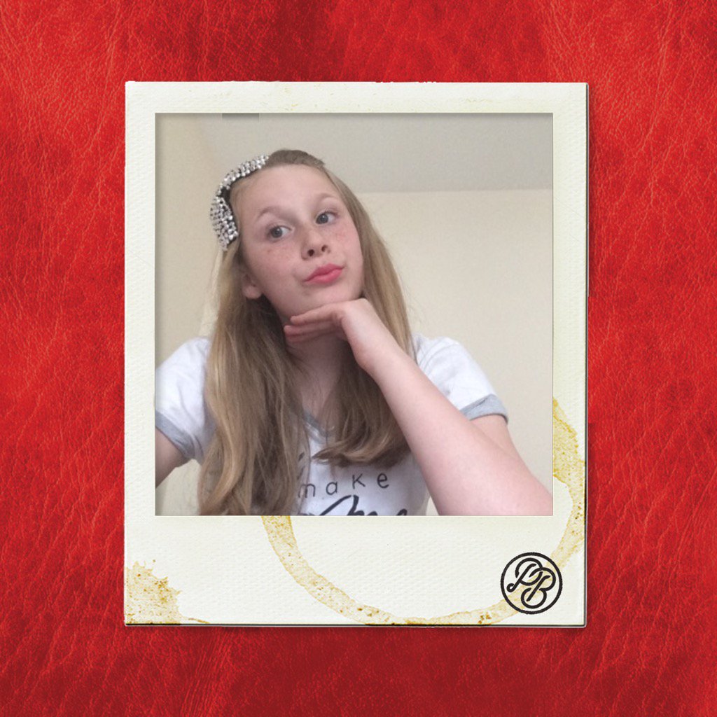 ZoeNchloeHallYT's tweet photo. #TheScrapbookofMyLife #thepointlessgang https://t.co/FIwprQfvN8