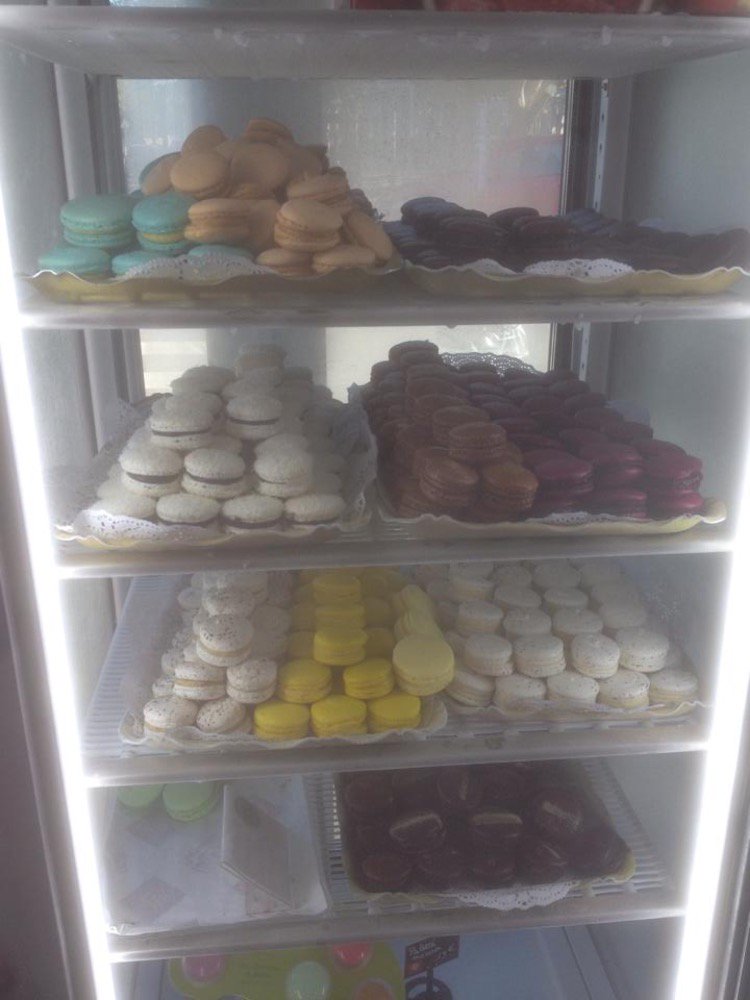 BoulangerieLat2's tweet photo. #amoursucre #macaroncolor https://t.co/Ms10EozkbH