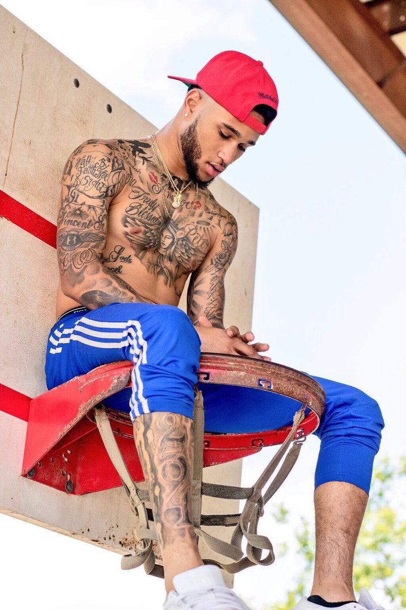 JayGangKid's tweet photo. I'm back at it again https://t.co/aNTlX3zfUD