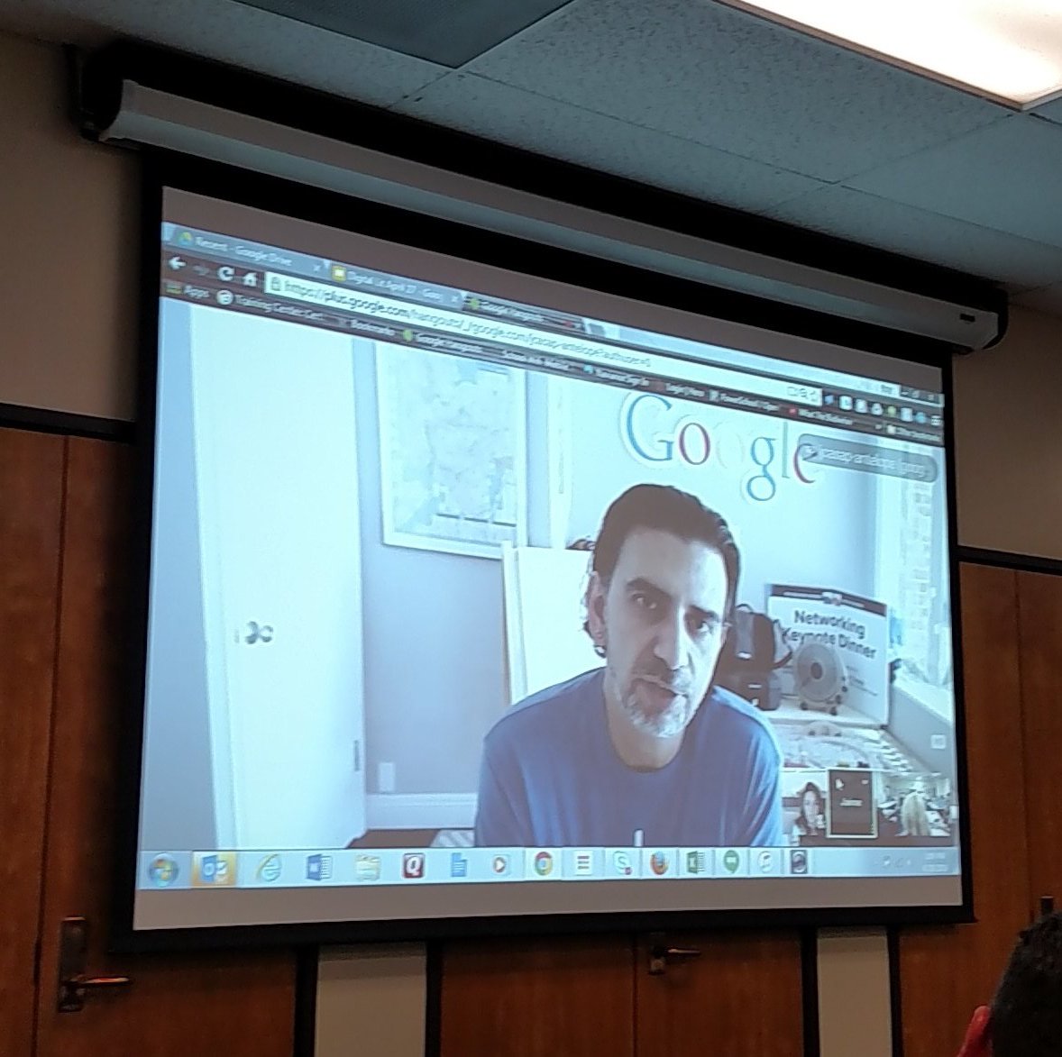 WalkerDi_QH's tweet photo. Jamie Casap from Google talks with #AVDigLit about computer science jobs and critical skills gap. https://t.co/2a7JDYxH6G