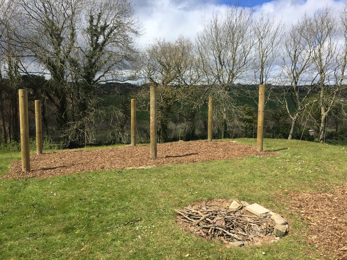 Outdoor classroom starting to take shape...
#outdoorlearning😀