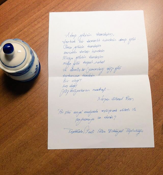 Teşekkürler Yedi İklim. Teşekkürler Olicanım, @BeyanLal 

#NazımHikmet #şiirzirvede