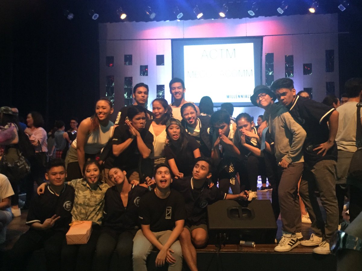 cybermejo's tweet image. Can't believe it's my first and last this year with you guys. #NothingLikeHome #YECUwian