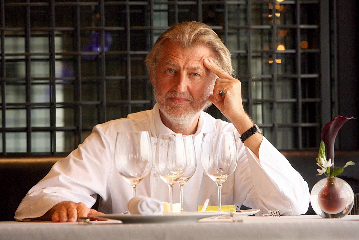 sudouest's tweet photo. EXCLU - Bordeaux : Pierre Gagnaire remplacera Joël Robuchon au restaurant "La Grande Maison" https://t.co/GtfA09DAKq https://t.co/UQk5EHJx2u