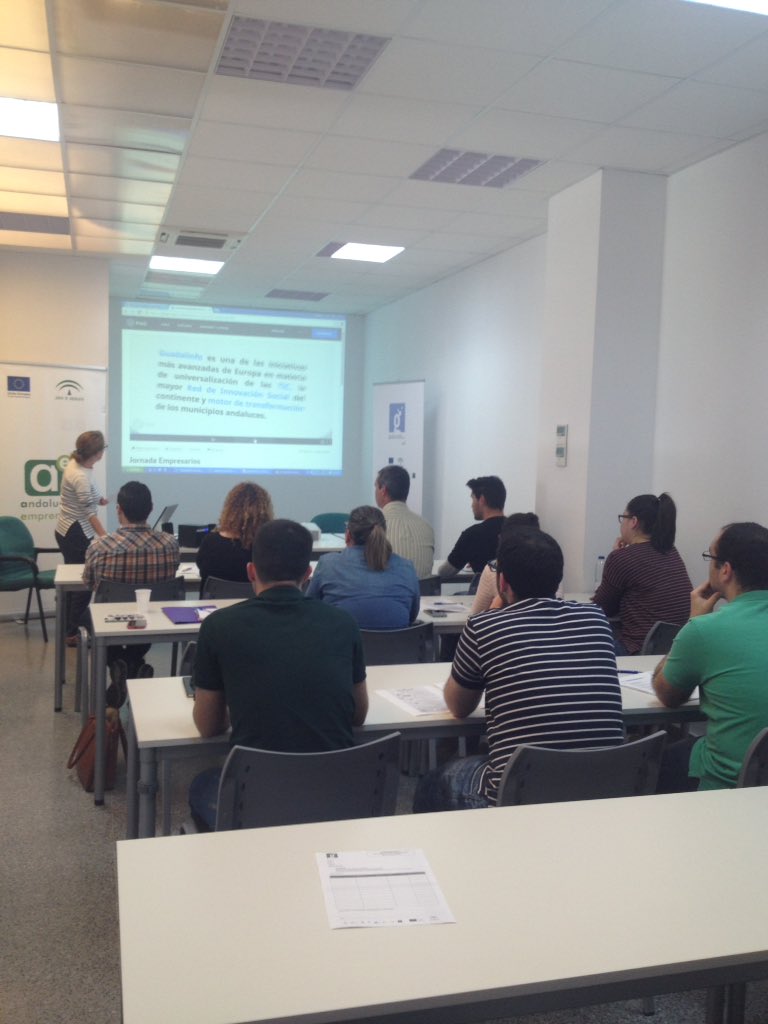 ana_anacastillo's tweet photo. Estamos En el #cadeValverde en la jornadas ModernizaTics @cadehuelva @andaluciaemprende https://t.co/VXhFP4eg80