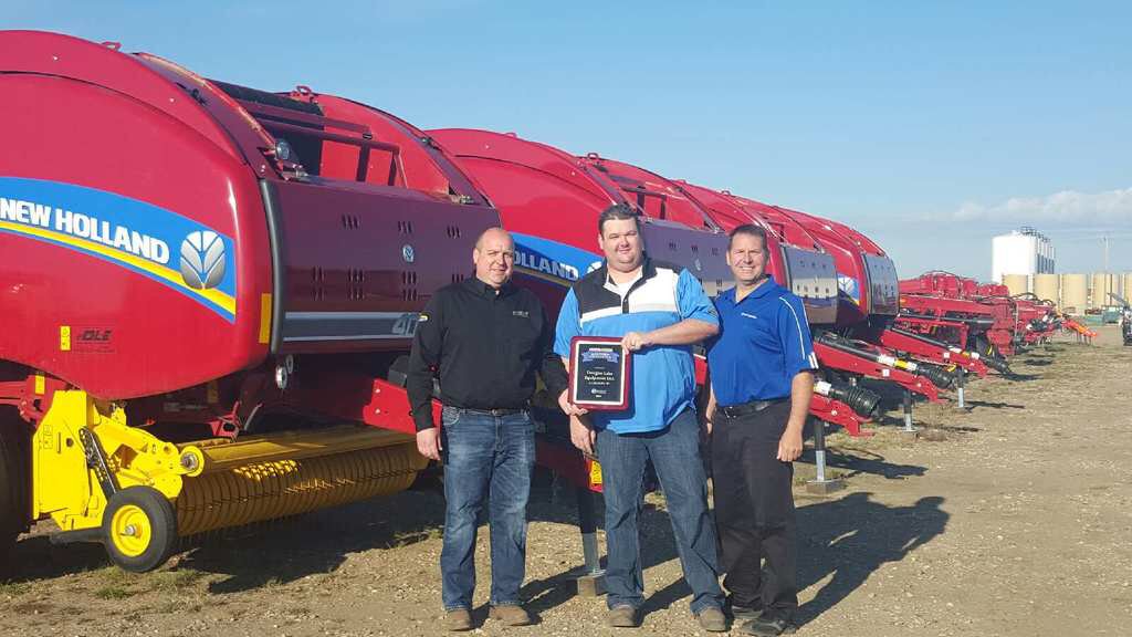 PichNewHolland's tweet photo. Congrats to DLE for their 2015 performance and brand commitment https://t.co/XBkbE388xB