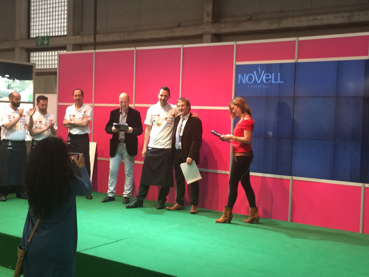 ConcursCamarero's tweet photo. Premio Cafes novel,l es para Oscar Quintana felicidades #Alimentaria2016 #FinalCCmA https://t.co/TfZ2WRzDtb