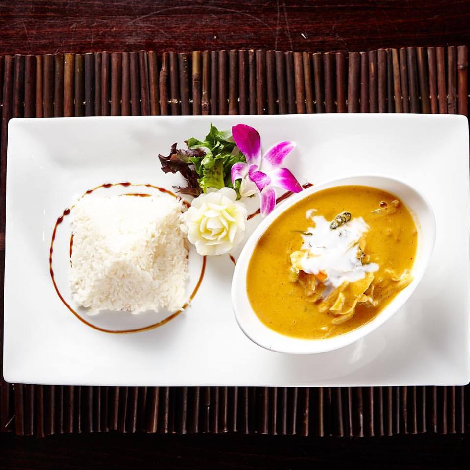 EatGuideCenOR's tweet photo. Mmmmm... curry and rice at #NoiThai... #FoodPorn #inBend https://t.co/uB1rctpn0a