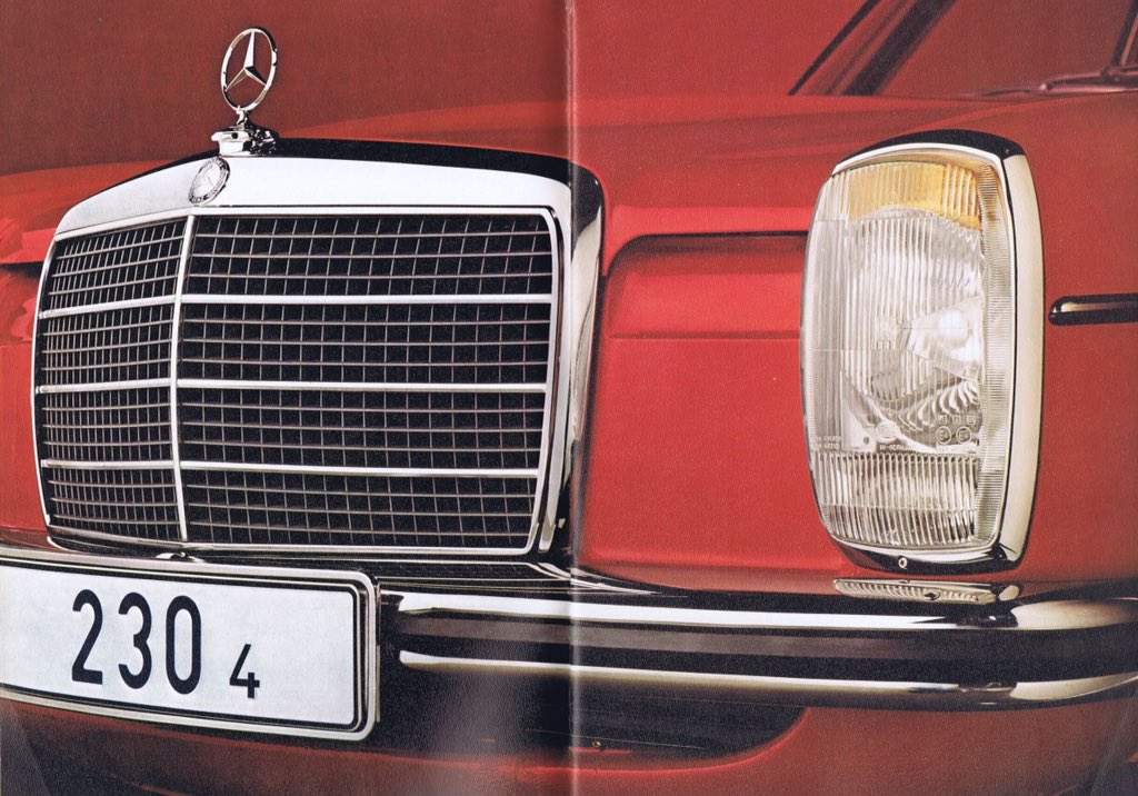1988bmw520i's tweet photo. W115コンパクトの1973年のカタログ。縦目の中では最後まで製造されたモデルで、この後期型からはW116の安全思想を随所に取り入れていました。
#旧車ブローシュア #w114 #w115 #stroke8 #eクラス https://t.co/1stDYCu4Rr