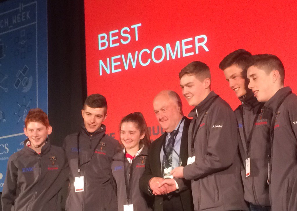 zigfoxart's tweet photo. New comers take another award. @PhoenixRacingIE https://t.co/5j7UpUKVOj