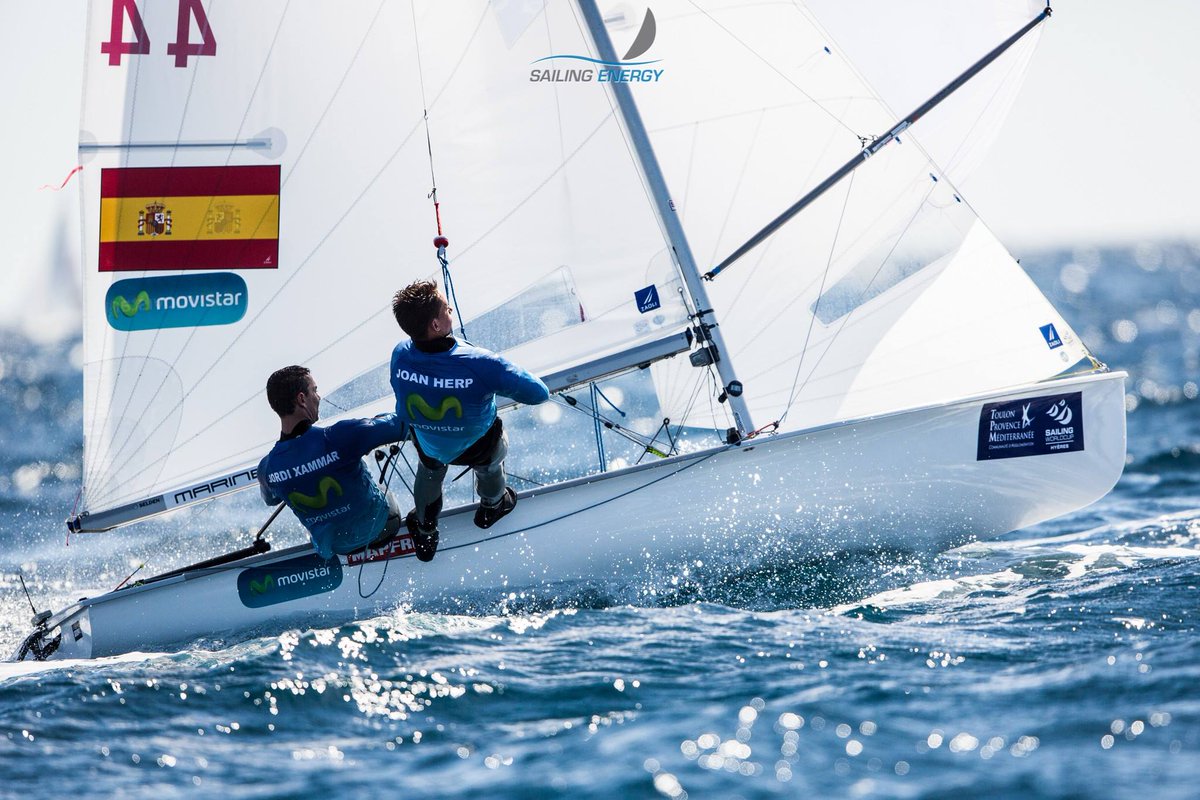 CamposSailing's tweet photo. .@JordixJoan se van a la 7ªplaza y siguen 1º españoles Parciales 7-(19) #470M #Dia2 #swchyeres @COE_es @oficial_rfev https://t.co/kXU4lQfMkD