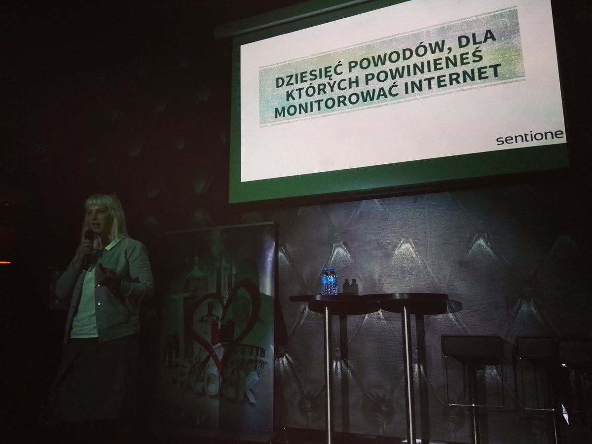 Plockamp's tweet photo. Teraz na scenie Jagoda Prętnicka. Opowiada nam o monitoringu marki w sieci. #płock #czwrtk https://t.co/uJEfuzcMGy
