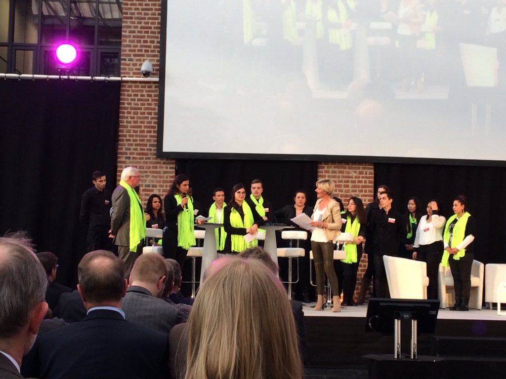 dreamakers_hdf's tweet image. Une mini-entrepreneuse à la 4e soirée du club des entreprises centenaires à @euratechnologie avec @AJIR_NPC